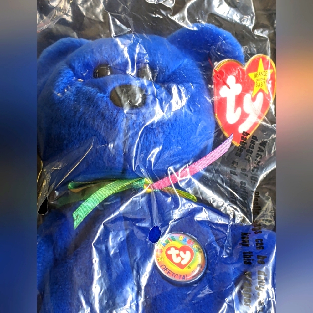 TY Beanie Baby Collector "Official Club" Bear
